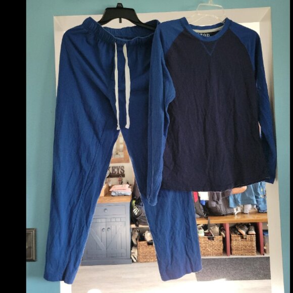 Men's size small Izod brand pajama set - Picture 1 of 1